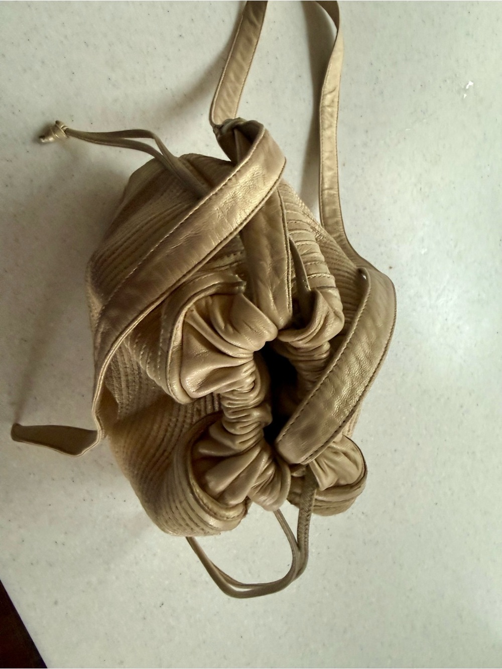 Vintage Sharif Drawstring Bucket Bag - Picture 8 of 10